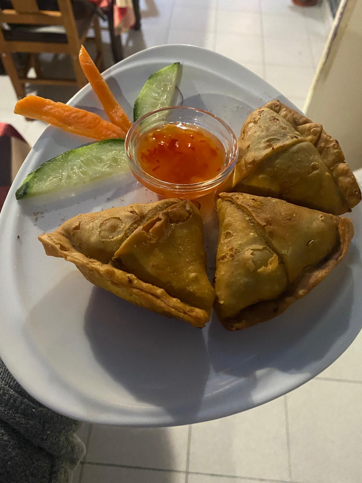 Golden crispy samosas