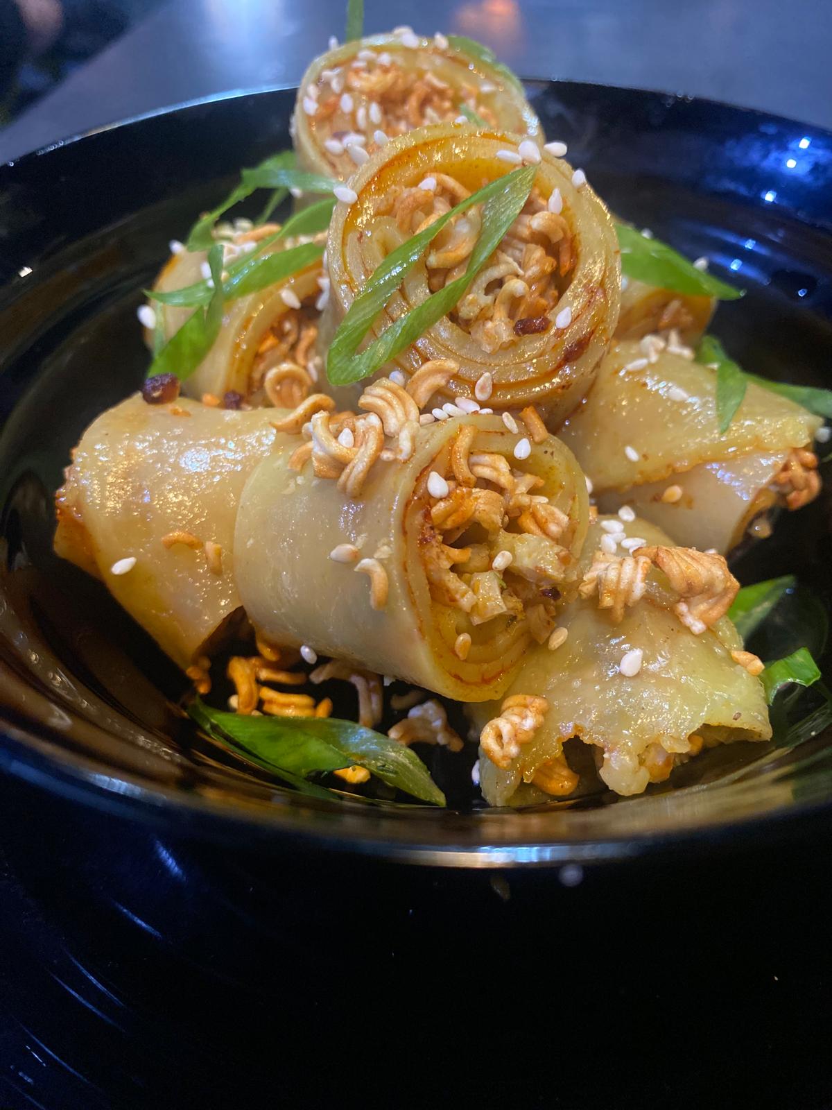 Hand-rolled laphing